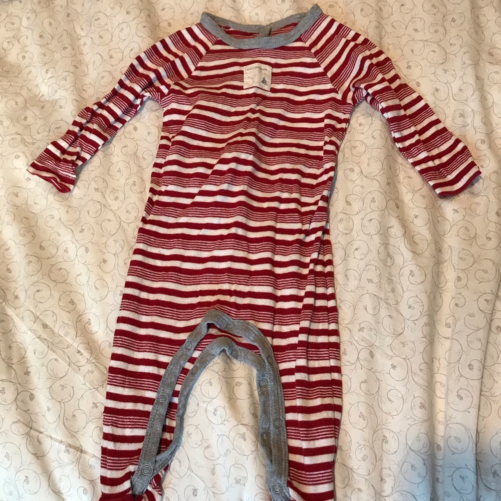Burt’s Bees Baby 0-3 month footie pajama
